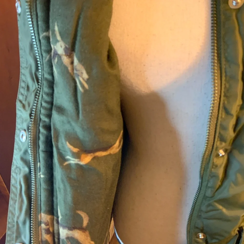 Lauren by Ralph Lauren lightly puffy reversible vest. Mist likely a small - Picture 6 of 9